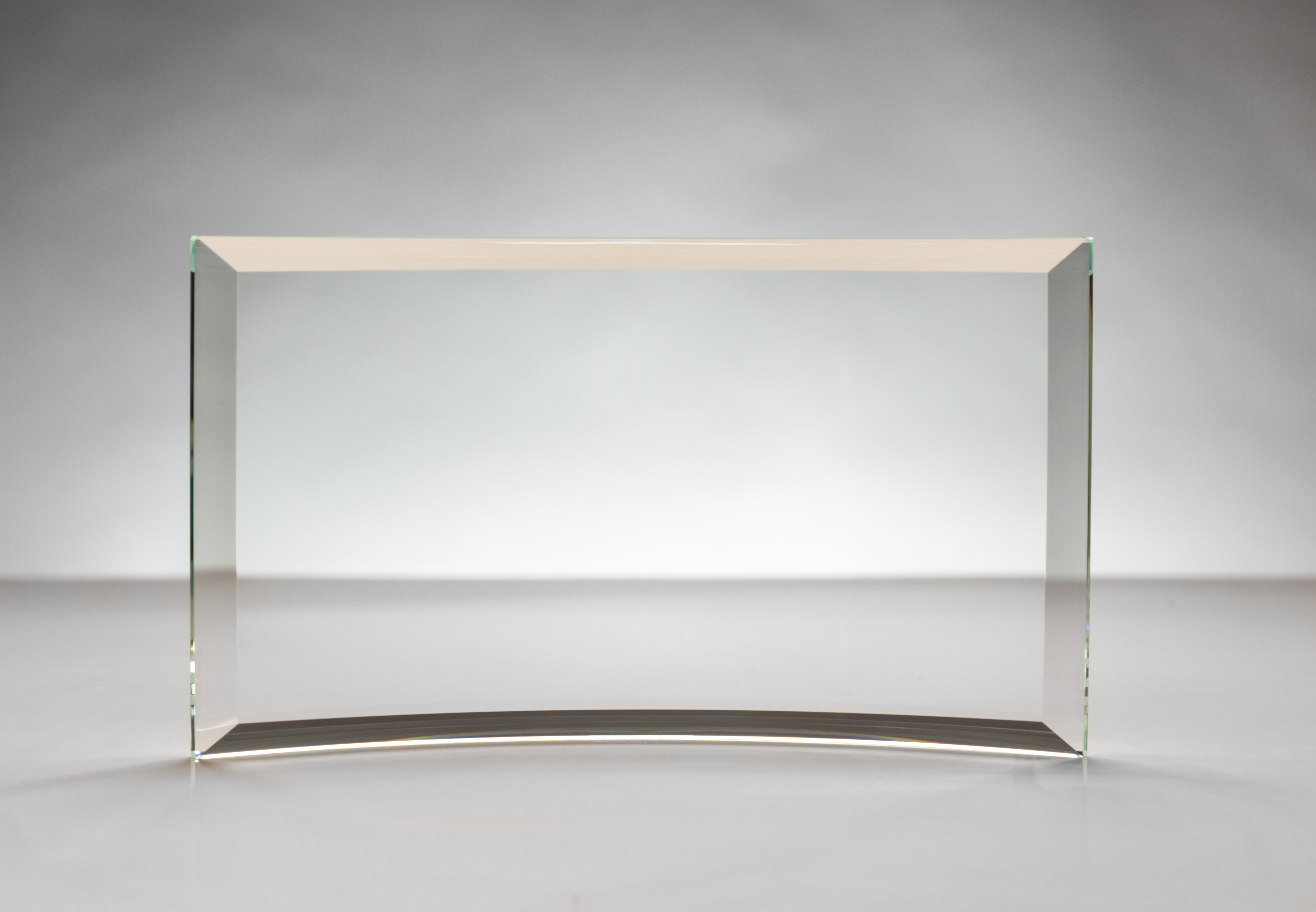 Curved 9" x 5" x 3/8" Crystal Clear Glassplax